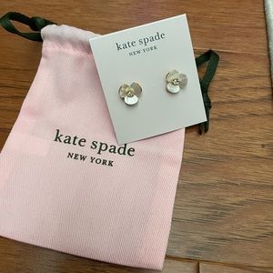NWT Kate spade flower earrings!